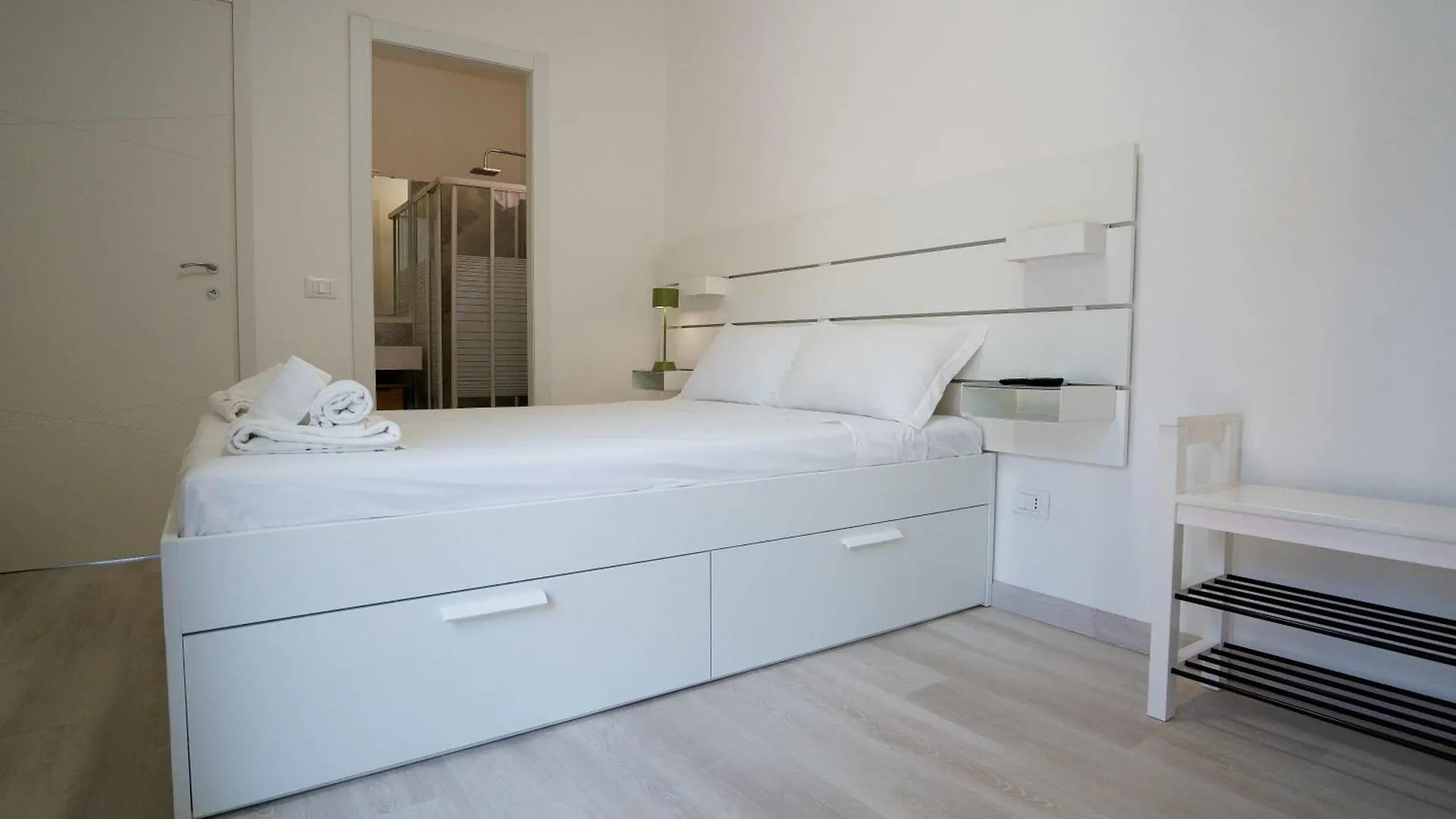 Gemelli Bnb Guest House Roma