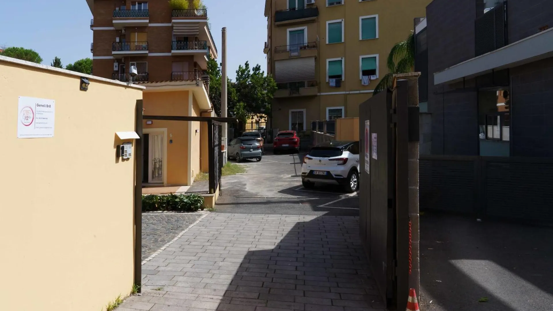 Gemelli Bnb Guest House Roma Italia